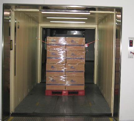 货运电梯